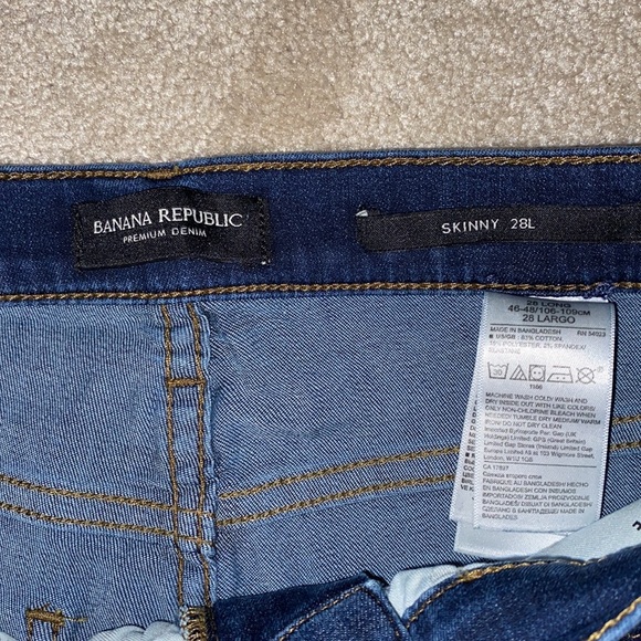 Banana Republic Skinny Jeans - Picture 3 of 4